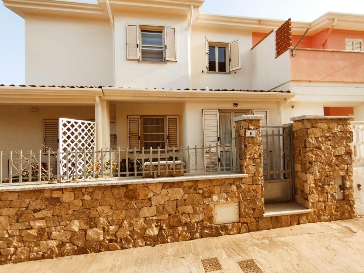 Summer Room- Fronte Spiaggia La Caletta Exterior foto