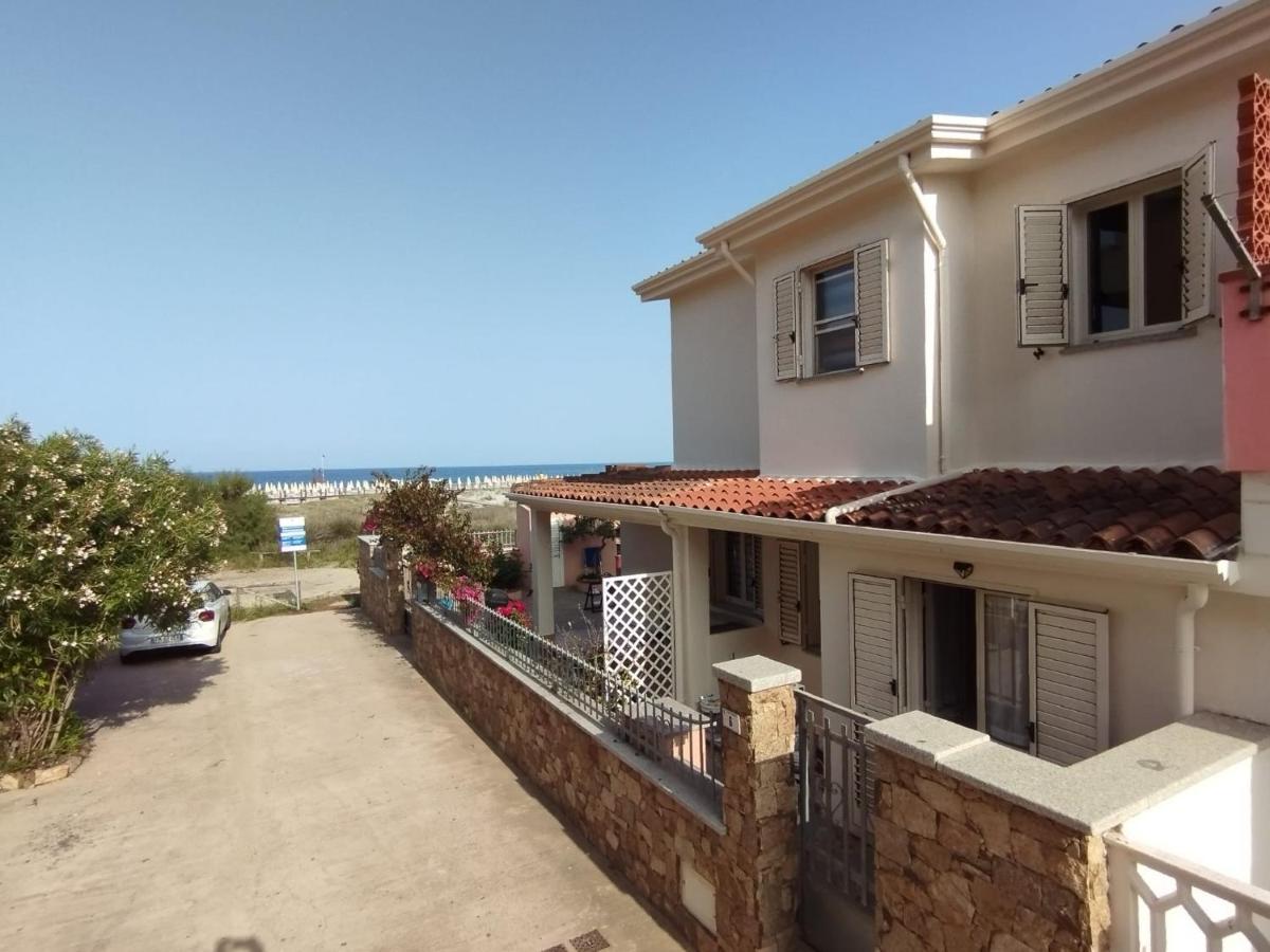Summer Room- Fronte Spiaggia La Caletta Exterior foto